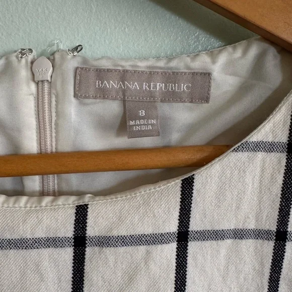 Banana Republic White Tank Top with Black Windowpane Grid - Picture 7 of 7